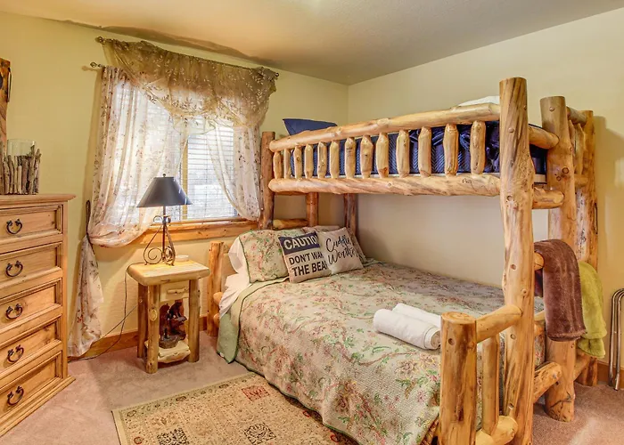 Hébergement de vacances Family-friendly W/ Fire Pit In Forest Lakes Forest Lakes Estates