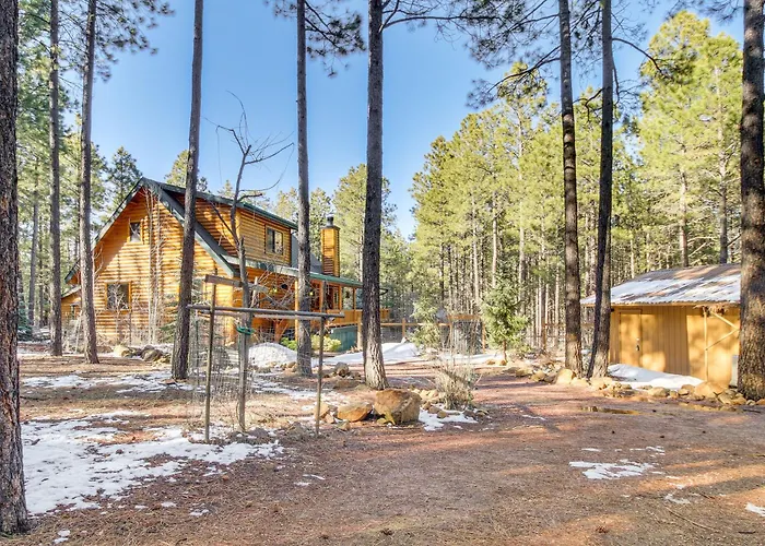 Hébergement de vacances Family-friendly W/ Fire Pit In Forest Lakes